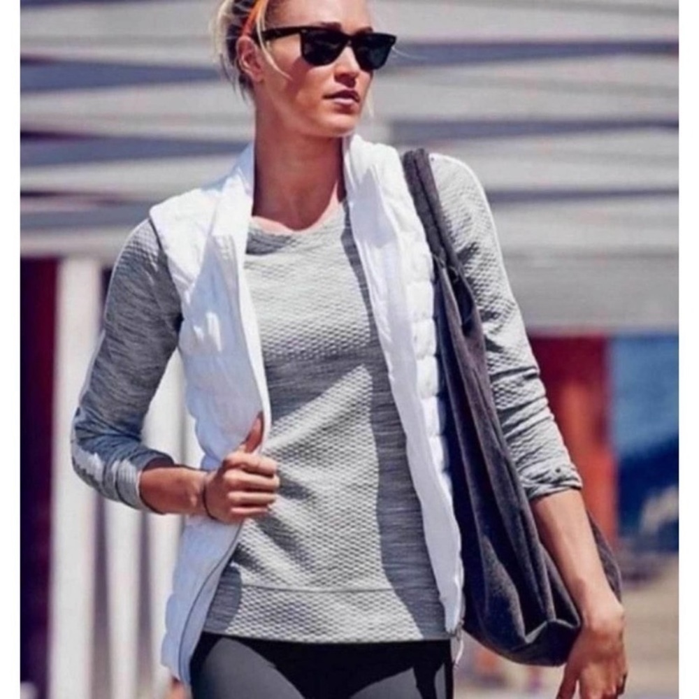 Athleta Textured Fitted Long Sleeve EUC